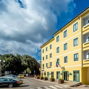 https://new-petit-hotel.in-sardinia.net